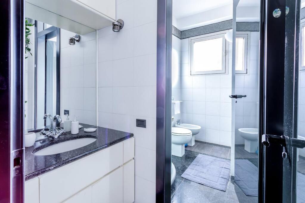 Duomo 10 Min Luxury • Terrazzo • Wi-Fi • Netflix Lejlighed Milano Eksteriør billede